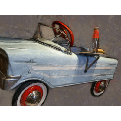 «Mickelina Tee Bird Pedal Car Angle» par Michelle Calkins