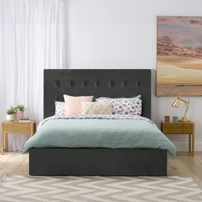 Culai Upholstered Bed