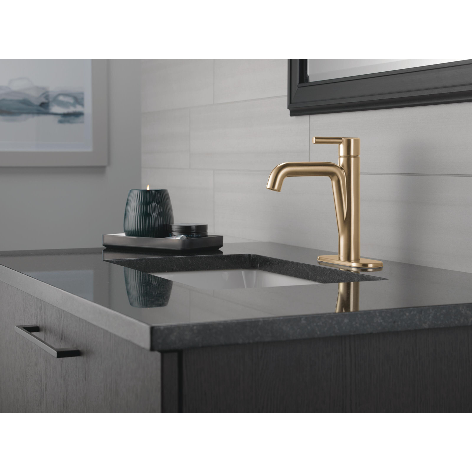 Nicoli Single-Hole Bathroom Faucet with Drain, Champagne Bronze