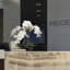 Orchidée blanche 20 po Phalaenopsis en pot rond noir