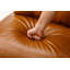 Fauteuil d'appoint en faux cuir traditionnel avec coussin lombaire de 26 po de largeur Azmi