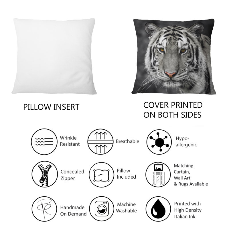Portrait monochrome d'un tigre blanc III - coussin décoratif traditionnel imprimé