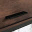 Brun industriel pour les salles de pause de bureau, porte de style barrister contenant des livres et des magazines, 2 tablettes horizontales réglables, cadre en métal thermolaqué, panneau arrière fermé, réglages en bois d'ingénierie,