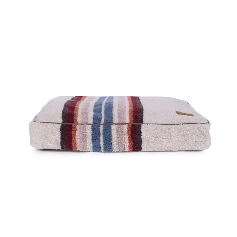 Pendleton Pet Napper, Serape Rosewood, Small (28"w x 20"d x 4"h)
