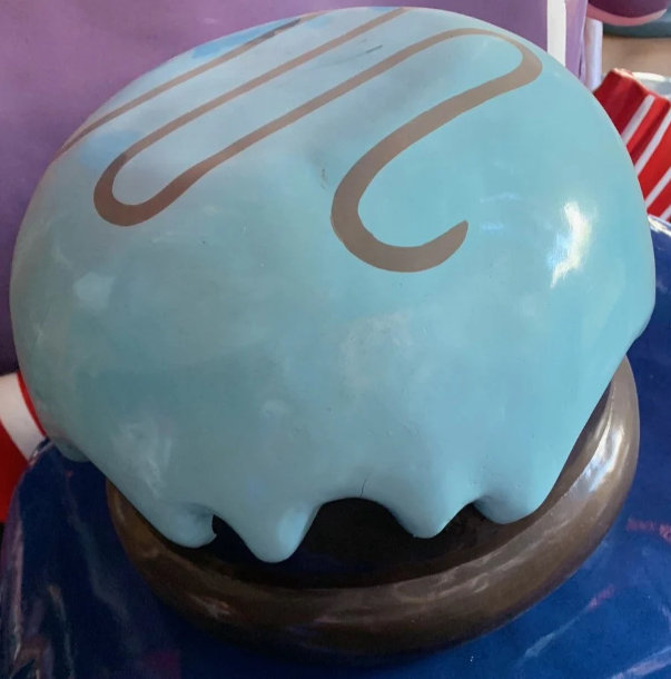Jadenne Blue Mallow Truffle Over Sized Statue