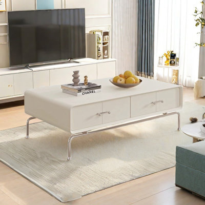 Table basse française avec style et rangement