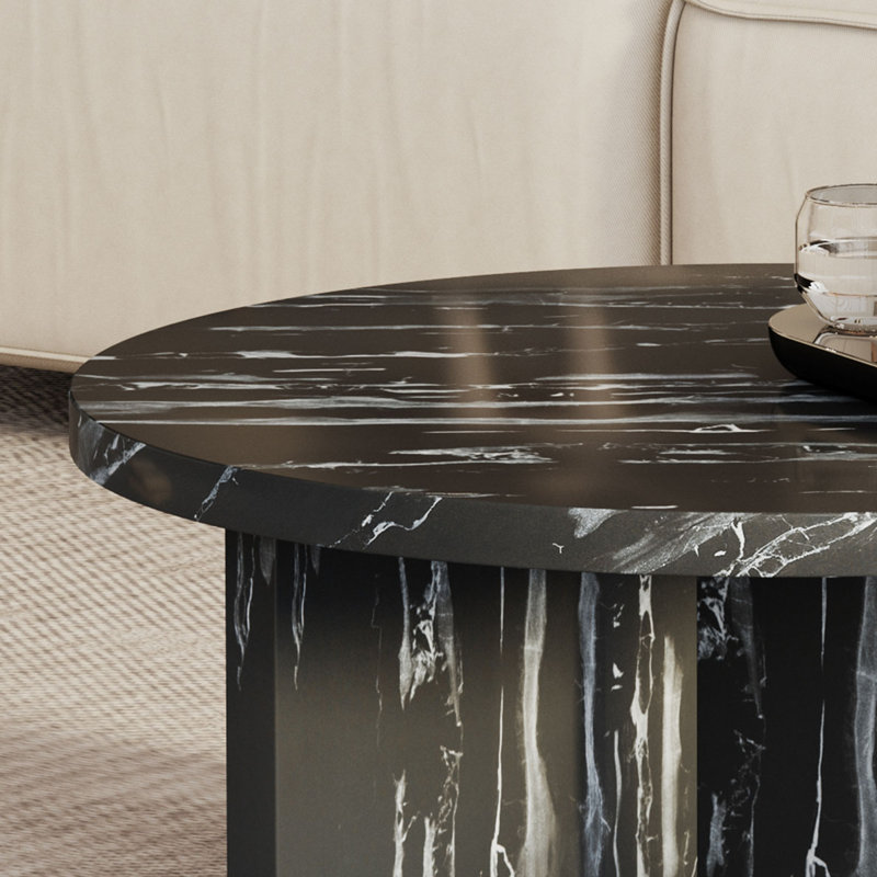 Table basse ronde, Noir de Carrare