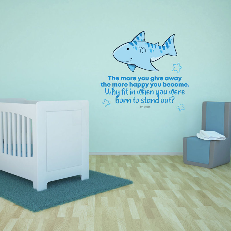 Décalcomanie murale en vinyle « stand cute Shark », H 8 po x l 10 po x P 0,05 po