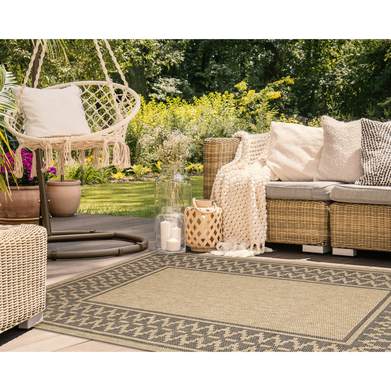 Dakota Fields Diamond Border Natural Tan/Black Indoor/Outdoor Rug, Rectangle 5'3" x 7'3"