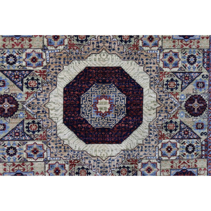 Hand Knotted Wool Area Rug in Beige, Rectangle 5'1" x 7'4"