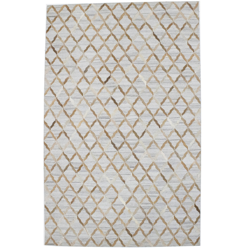 Tapis gris à motif géométrique en cuir de vache, Rectangle de 5 pi x 8 pi