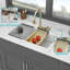 Évier de cuisine en composite de quartz blanc 33 po x 22 po - breloque cascade, robinet coulissant et agrégations d'accessoires assorties pour station de travail encastrée de 33 po x 22 po, polyvalence et combinaisons variées