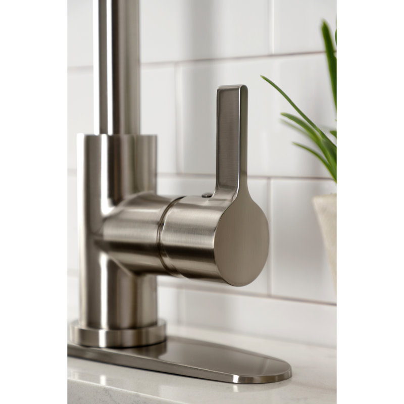 Kingston Brass Continental Single-Handle 1-Hole Deck Mount Pull-Out Sprayer Kitchen Faucet, Brushed Nickel