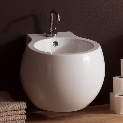 Bidet mural 15,4 "planète