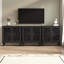 Armoire d'appoint vintage avec portes sculptées creuses florales et tablette réglable-491555446