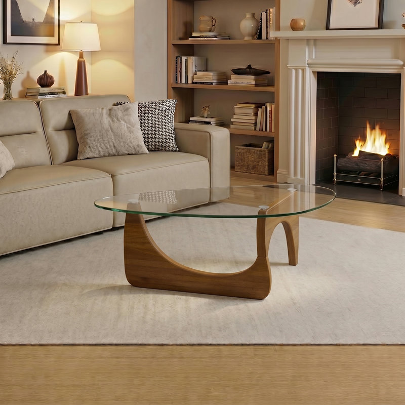 Table basse triangulaire en verre avec base en bois massif Table abstraite en verre pour le salon, Noyer / transparent