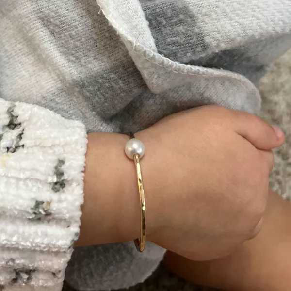 Lxalry or électroplaqué perle bracelet décoratif, bijoux réglables faits à la main pour les femmes, cadeau empilable superposé léger pour glamour de tous les jours et occasions spéciales