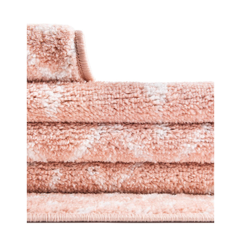 Tapis rose à motif géométrique Zoey, Rectangle 7 pi 1 po x 11 pi