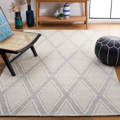 Tapis géométrique tissé à la main Branislavka