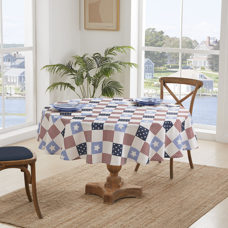 Avanti 70" Round Tablecloth