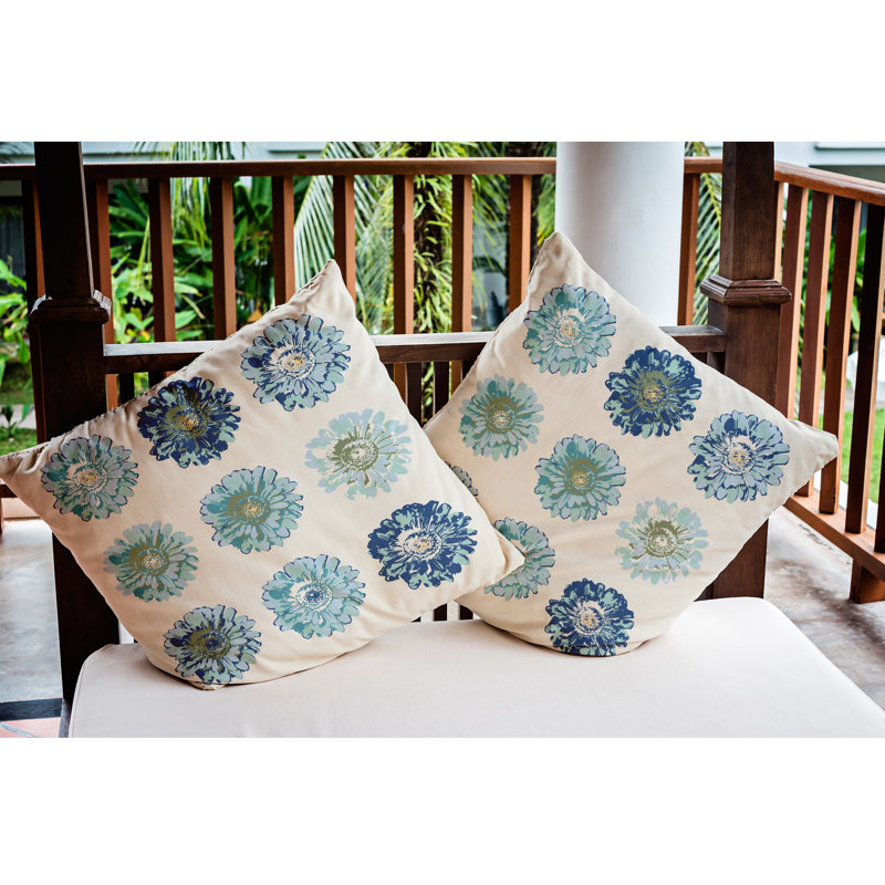 Coussin décoratif intérieur / extérieur Gypsy Floral, 18 po x 18 po, Bleu cobalt foncé