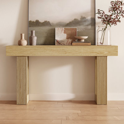 Console 63 pouces à cannelures japonaises 63 "en chêne naturel, canapé et table d'entrée