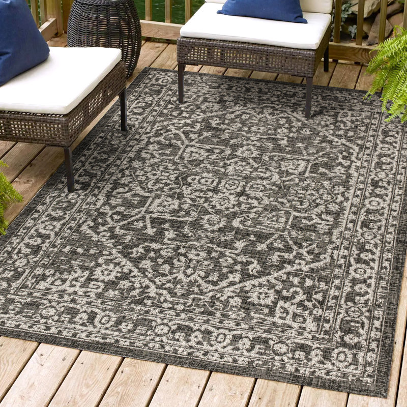 Tapis intérieur / extérieur noir / gris Massimo Bohemian Medallion, Rectangle 3 pi 11 po x 6 pi