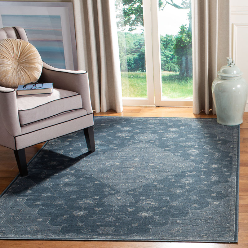 Onley Oriental Viscose Area Rug, Rectangle 160 x 229 cm