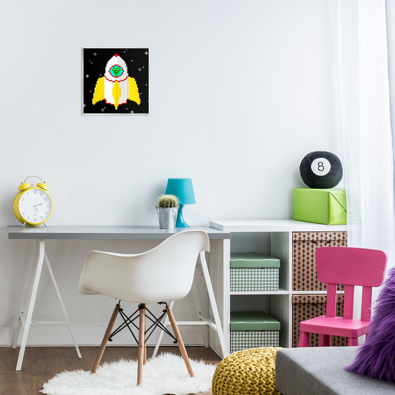 Pixel «Alien in Space», art mural sur bois par June Erica Vess