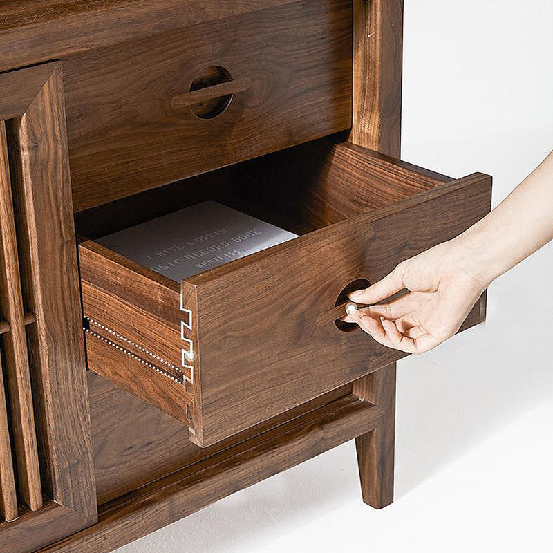 Buffet simple en bois massif