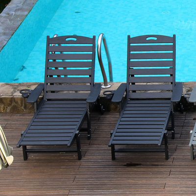 Ensemble de chaises longues en PEHD pour l'extérieur avec dossier réglable à quatre positions, 73 pouces de long, avec roulettes et porte-gobelet, convient au jardin, au bord de la piscine et à la plage (noir)