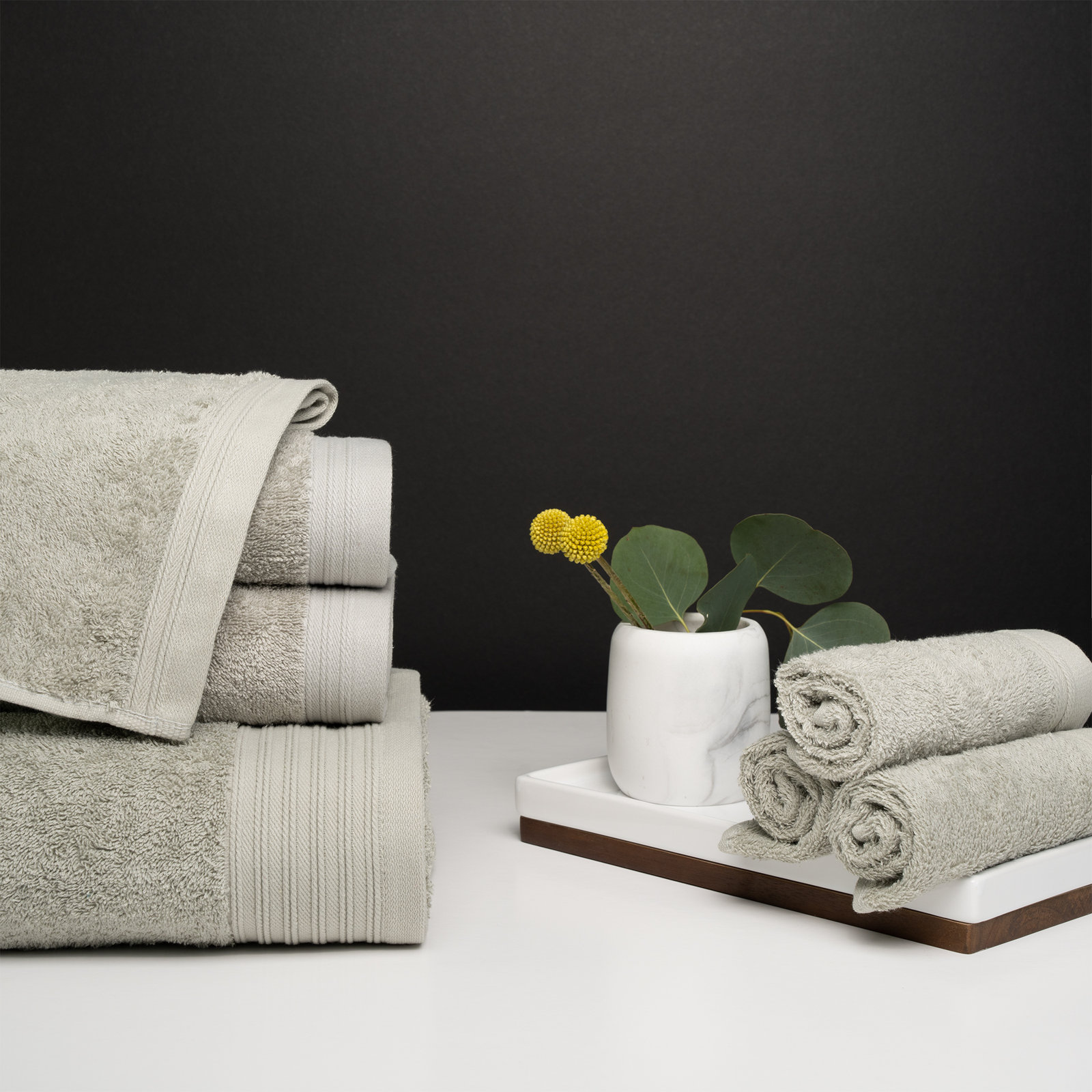 Doncia 8-Piece Cotton Towel Set, Silver