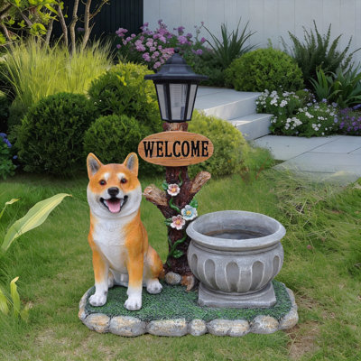 Décoration de jardin pour chien assis Akita