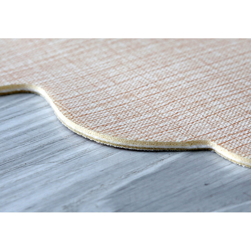 Tapis rouge en polyester tissé à la machine Novelty Stromberg, Nouveauté 3 pi 11 po x 5 pi 11 po