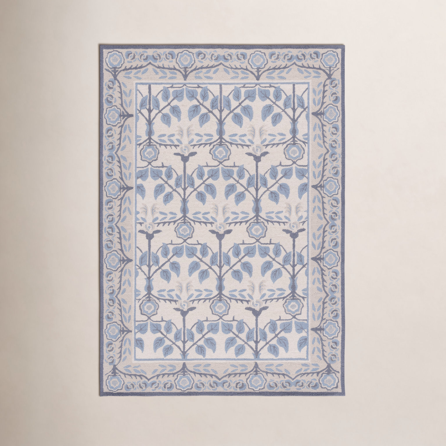 Hand-Tufted Wool Floral Outdoor Rug, Rectangle 6' x 9'