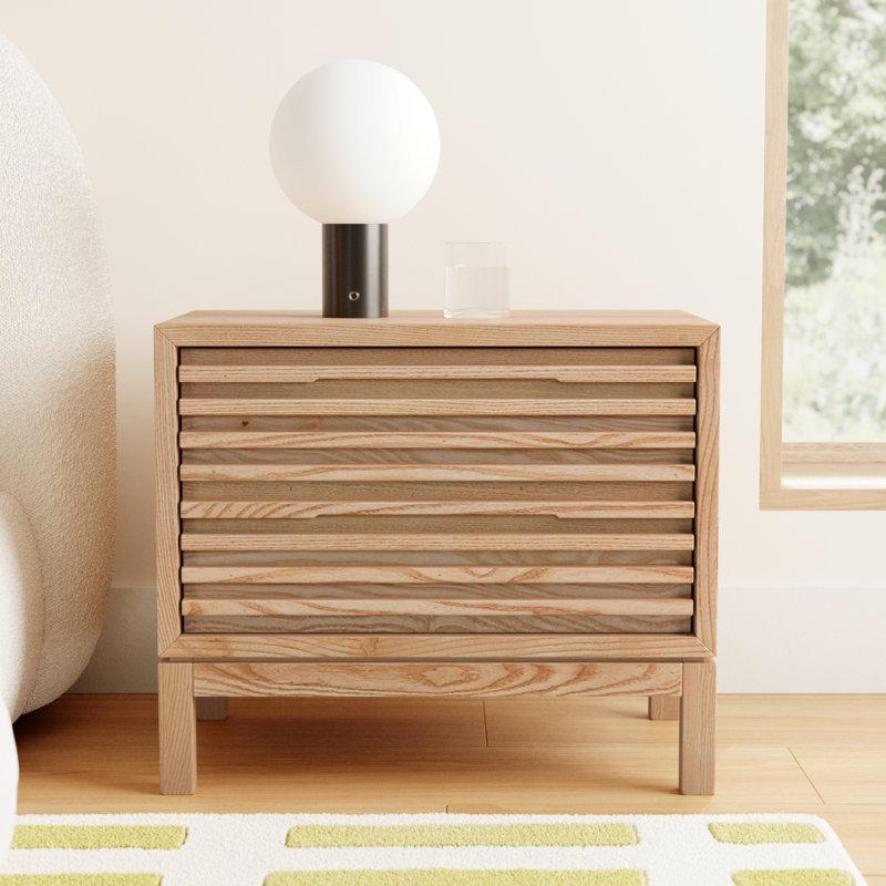 Finnian 24'' W Nightstand, Light Oak