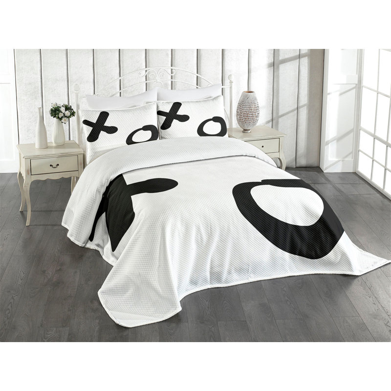 Ambesonne Xo Bedspread Set Simplistic Pattern Black and White, King Bedspread + 2 Standard Shams