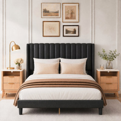 Ensemble de mobilier de chambre à coucher 3 pièces - Lit plateforme tapissier avec tête de lit à oreilles et 2 tables de chevet en bois
