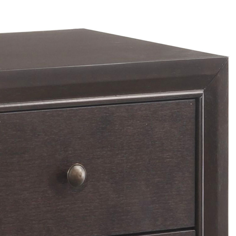 Finition de la chambre à coucher 2 - ajoute une touche classique à votre table de chevet transitionnelle