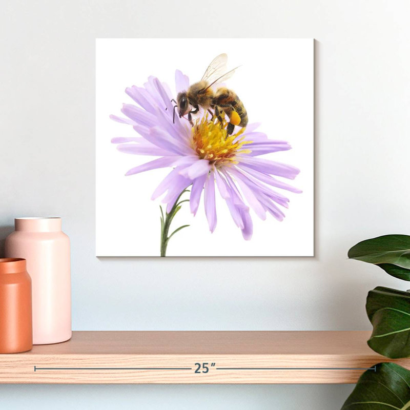 Crowle abeille sur une fleur, H 16 po x l 16 po