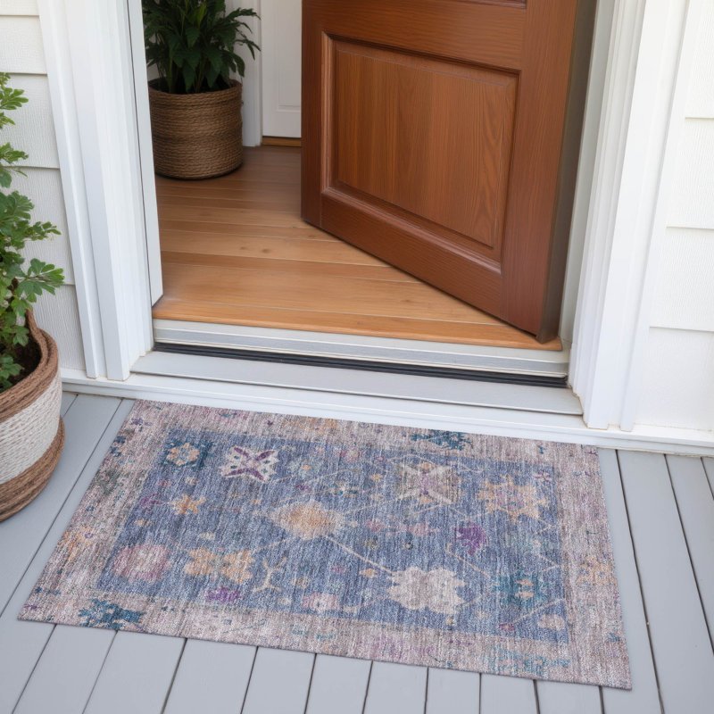 Tapis bleu intérieur / extérieur lavable à la machine Xhevrie, Rectangle 1 pi 8 po x 2 pi 6 po