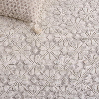 Vermont Hand Woven Wool/Cotton Geometric Rug in Ivory