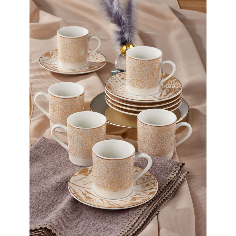 Ensemble tasse à café et soucoupe