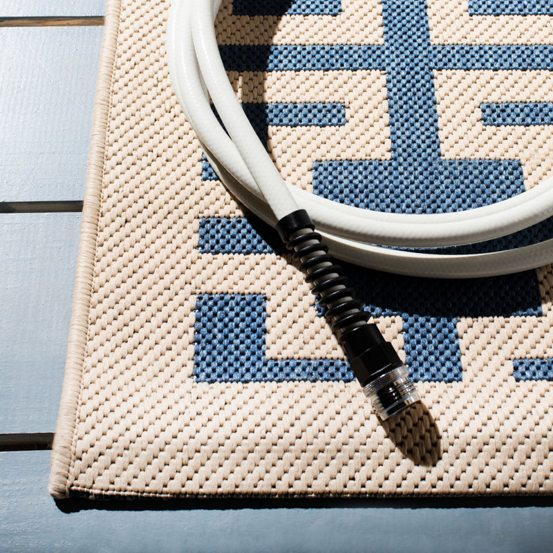 Herefordshire Performance Geometric Indoor/Outdoor Area Rug, Square 7'1"