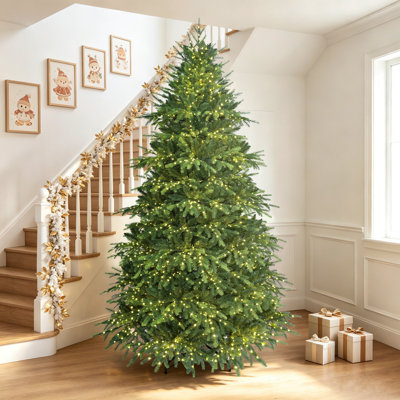 Arbre de Noël épinette pré-éclairé