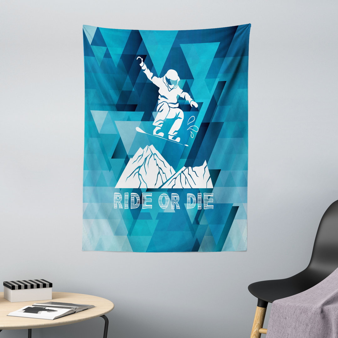 Wandbehang Ride or Die Sketch Letters Backdrop mit Snowboarding Mann