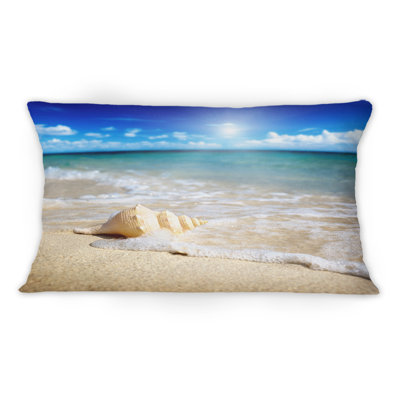 Coussin Large Seashell In The Sand II - imprimé nautique et côtier