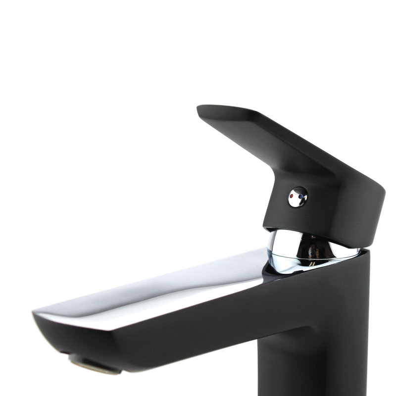 Single-Hole Single-handle Bathroom Faucet, Black/Chrome