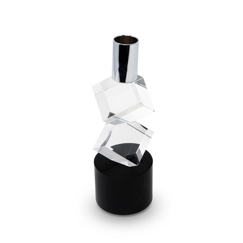 Bougeoir en cristal diagonal H 7,5 po, H 7,5 po x l 2,5 po x P 2,5 po