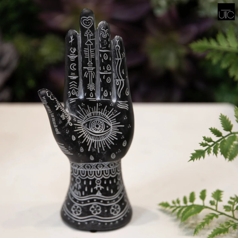 Figurine en céramique à gauche avec motif tribal et corps Providence Eye au fini mat noir